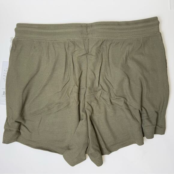 NWT TAVI Lounge Waffle Short in Olive Green 2" Inseam Size Large - Picture 4 of 9